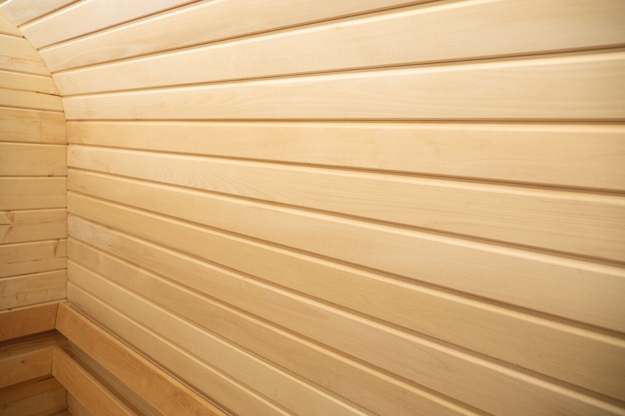 Wolff Finnhaus Innenausstattung 2324 Lindenholz im Saunaraum