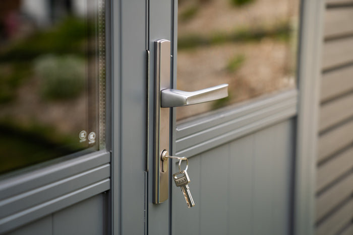 Linholm WPC Gartenhaus Linia 2424 inkl. Dachrinnen-Set, 2-farbig Grau/Anthrazit