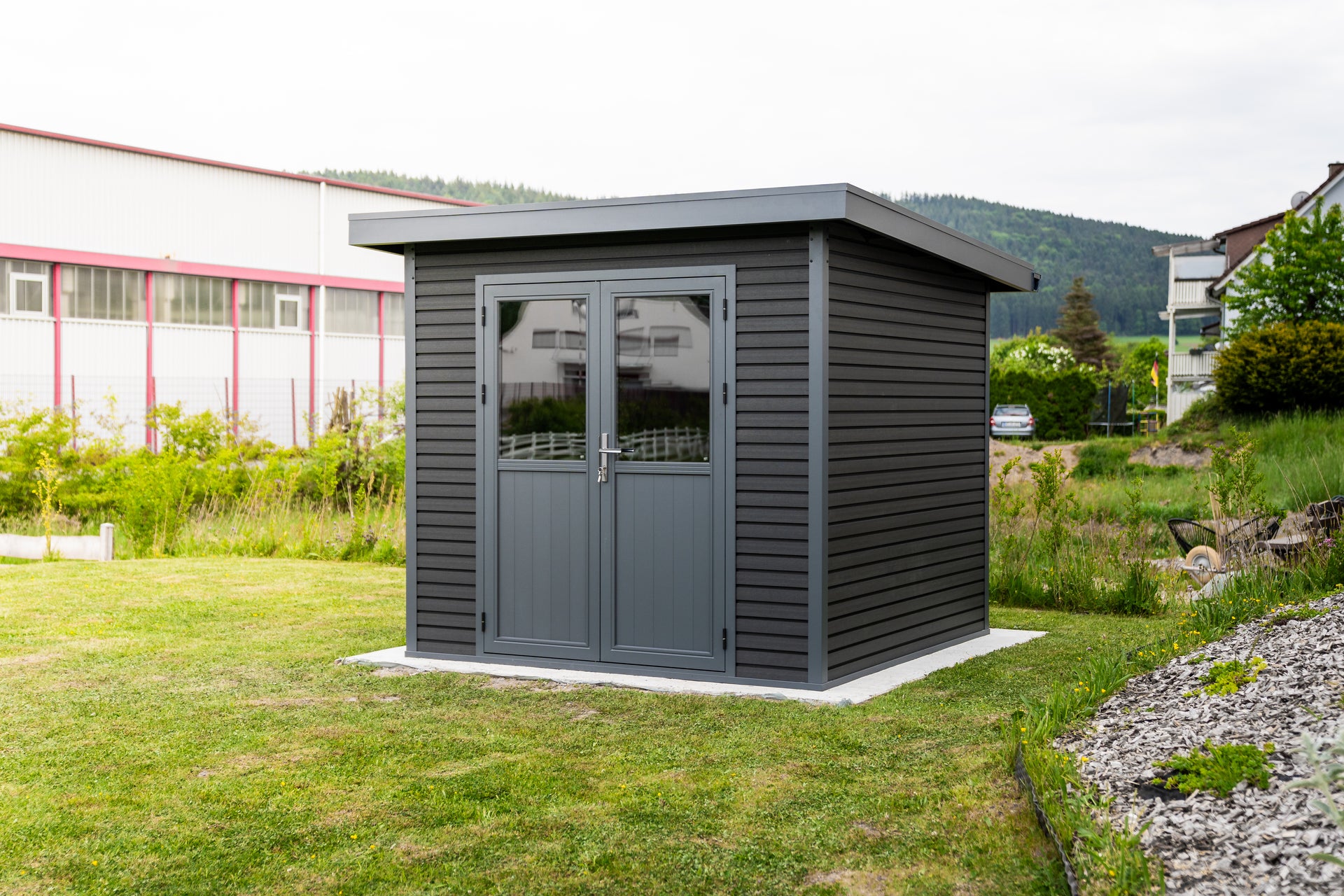 Linholm WPC Gartenhaus Linia 2424 inkl. Dachrinnen-Set, 2-farbig Grau/Anthrazit