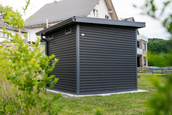 WPC Gartenhaus Linia 2424 inkl. Dachrinnen-Set, 2-farbig Grau/Anthrazit