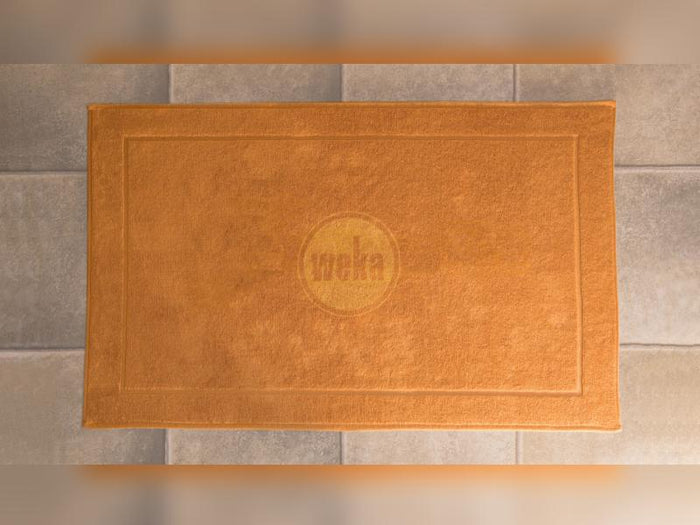 Weka Saunahaus Farsund, inkl. 9 kW Bioofen digitale Steuerung (BioS), mit Vorraum und Fenster