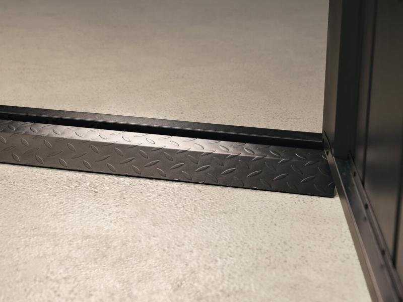 Wolff Finnhaus Metall Bodenrampe Einzeltür