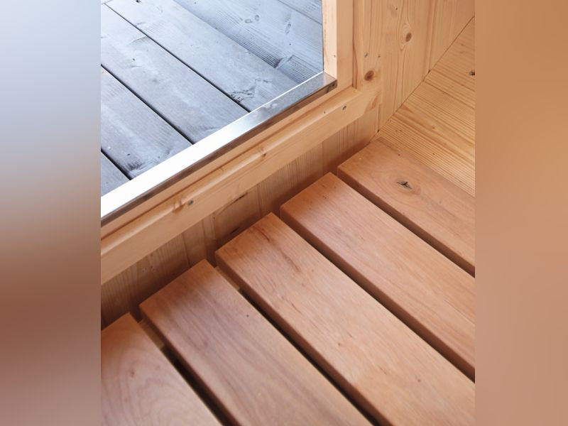 Wolff Finnhaus Saunafass Basic 230 montiert DS schwarz Anstrich Hellgrau