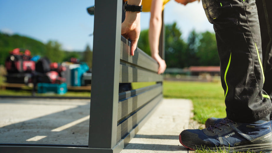 Gartenhaus aufbauen: Dauer, Aufwand & realistische Montagezeiten im Überblick