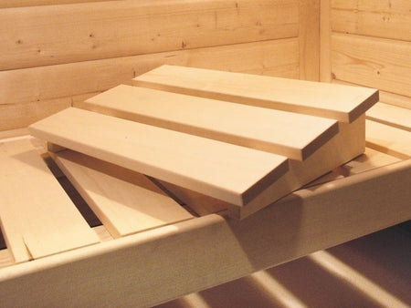 Karibu Sauna Larin inkl. 9 kW Bioofen externe Steuerung, mit moderner Saunatür - mit Dachkranz -