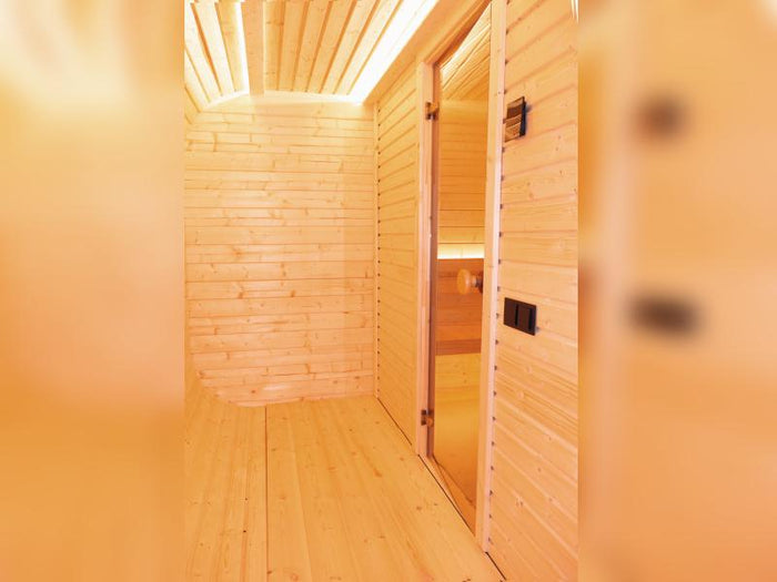 Wolff Finnhaus Sauna Luago 3x2 montiert Typ 3 Art 1, Kiefer, inkl. Dacheindeckung, Vollglasfront und